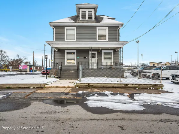 4 Stark St, Pittston, PA 18640