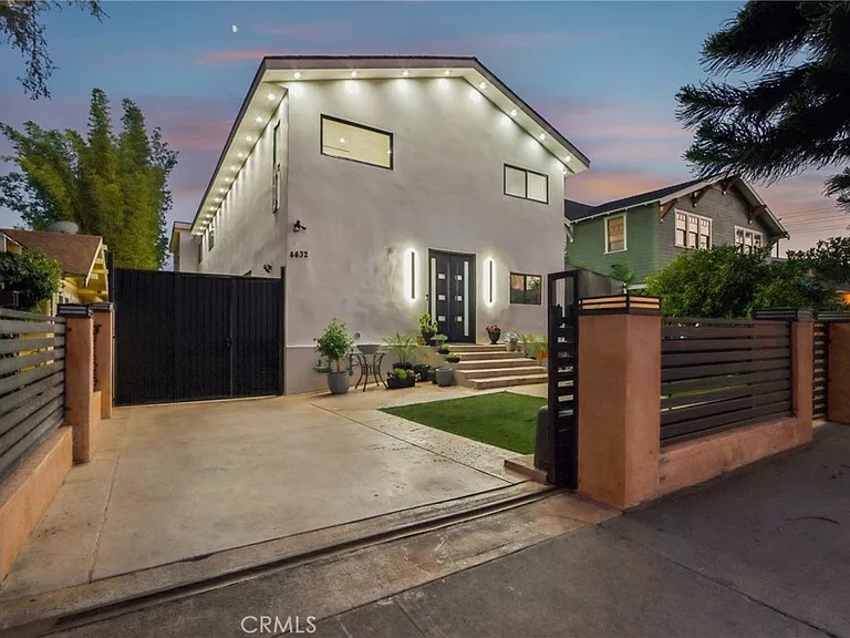 4432 Melbourne Ave — Photo 1