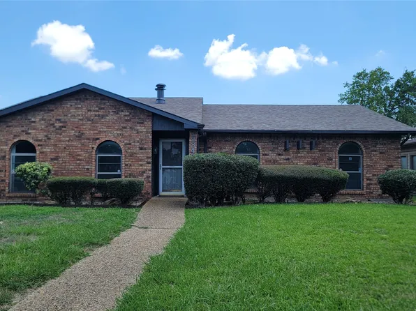 1334 Paris Dr, Garland, TX 75040