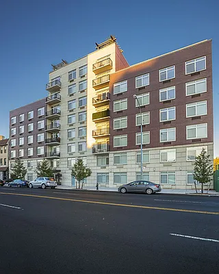 Rented by Compass | media 24