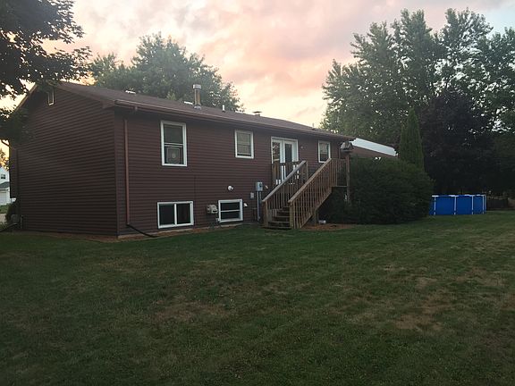 2nd image of 4139 Chaucer Cir