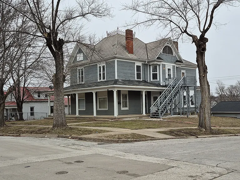 1205 Bank St #1/2 — Photo 40