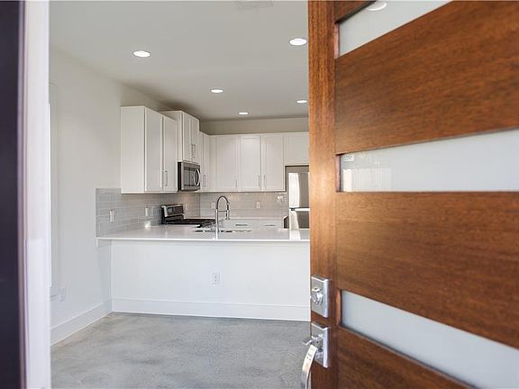 3rd image of 3415 Dalton St Unit B