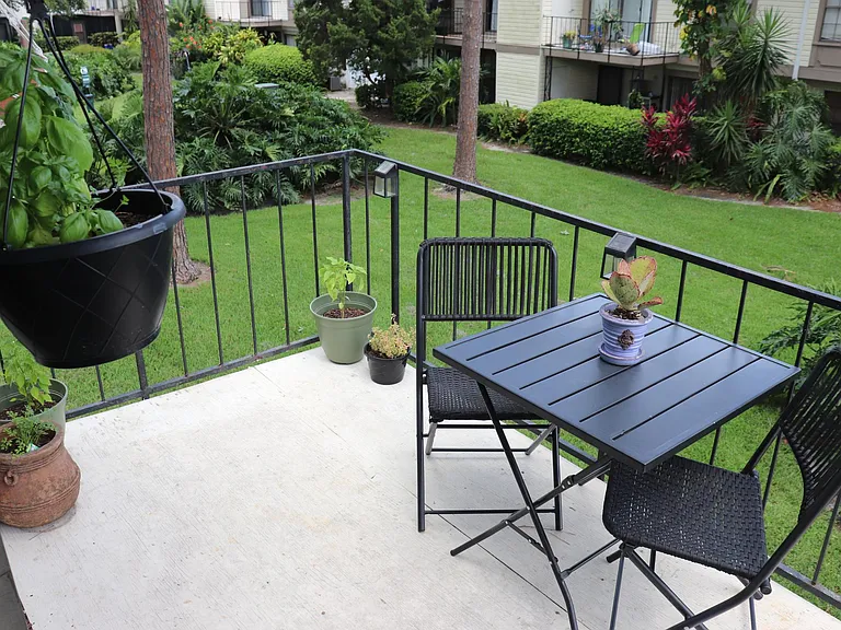 6022 Village Cir #6022 — Photo 7