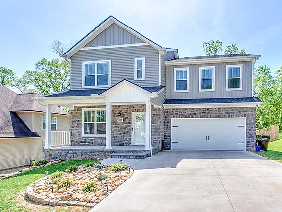 2nd image of 3921 Boyd Walters Ln