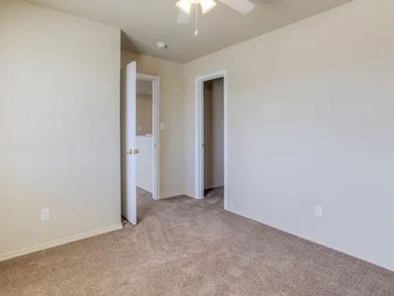 3rd image of 615 Vermilion Ct NW