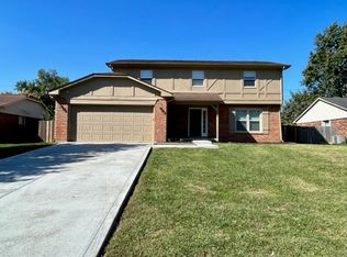 710 Summitcrest Dr, Indianapolis, IN