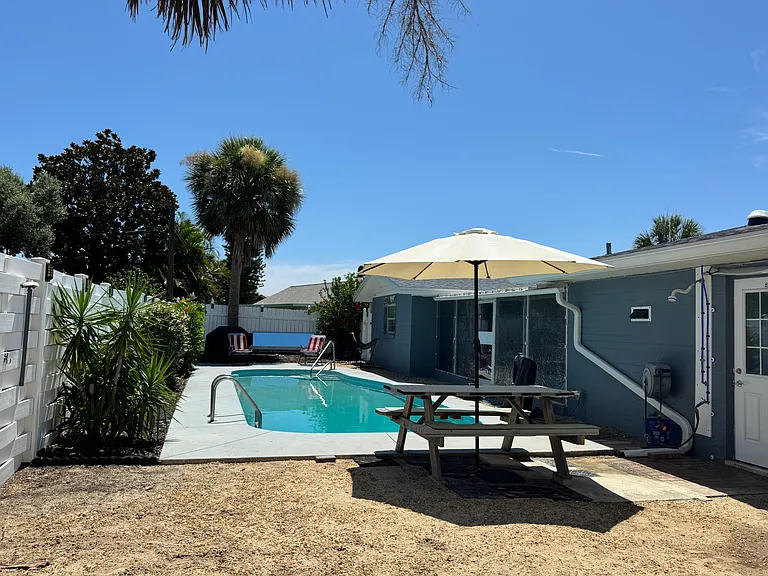 1 Holly Cir — Photo 12