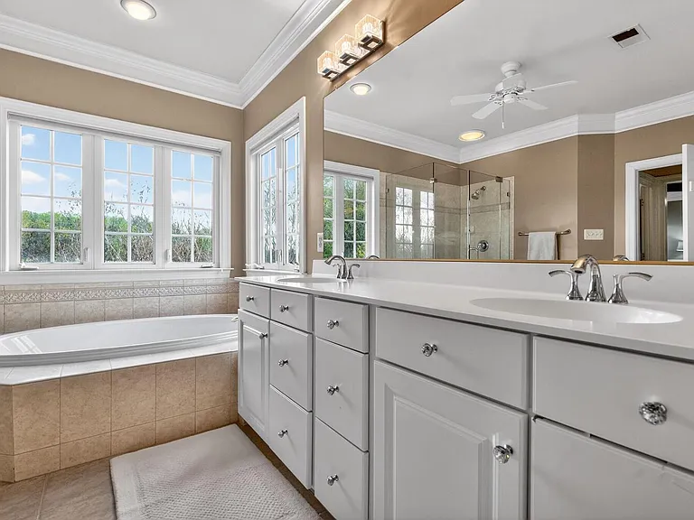 401 Hilton Head Ct — Photo 39