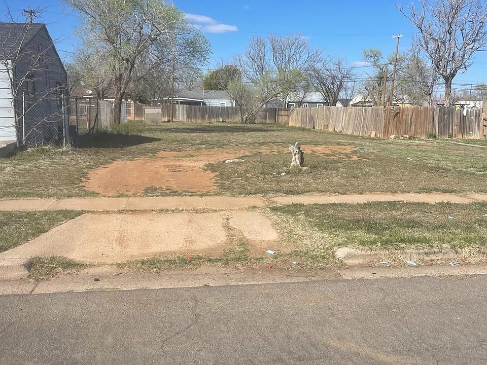 2nd image of 2814 2nd St