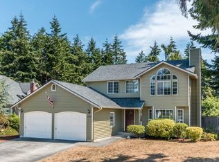1063 SW Kittitas Ct, Oak Harbor, WA 98277