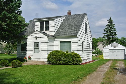 1st image of 307 S Nicollet St