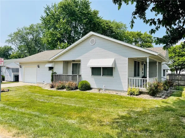 201 N Cherry St, Effingham, IL 62401