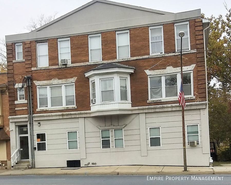 1st image of 1059 Main St APT 2C