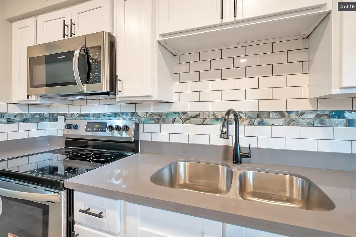 2 bed, 820 sqft, $1,550 — Photo 4