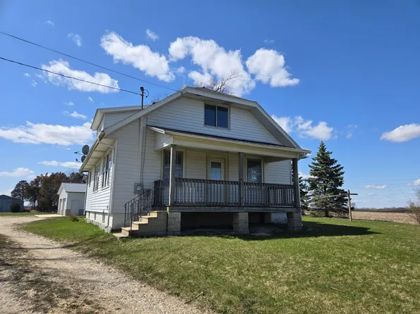450 224th Ave, Kansasville, WI 53139