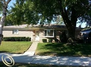 13711 Collins Dr, Warren, MI 48088