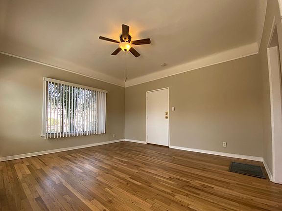 4th image of 416 E Chevy Chase Dr #2