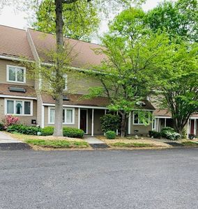 66 Pleasant St #9, Oxford, MA, 01540