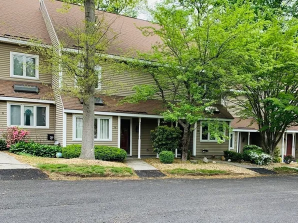 66 Pleasant St #9, Oxford, MA 01540