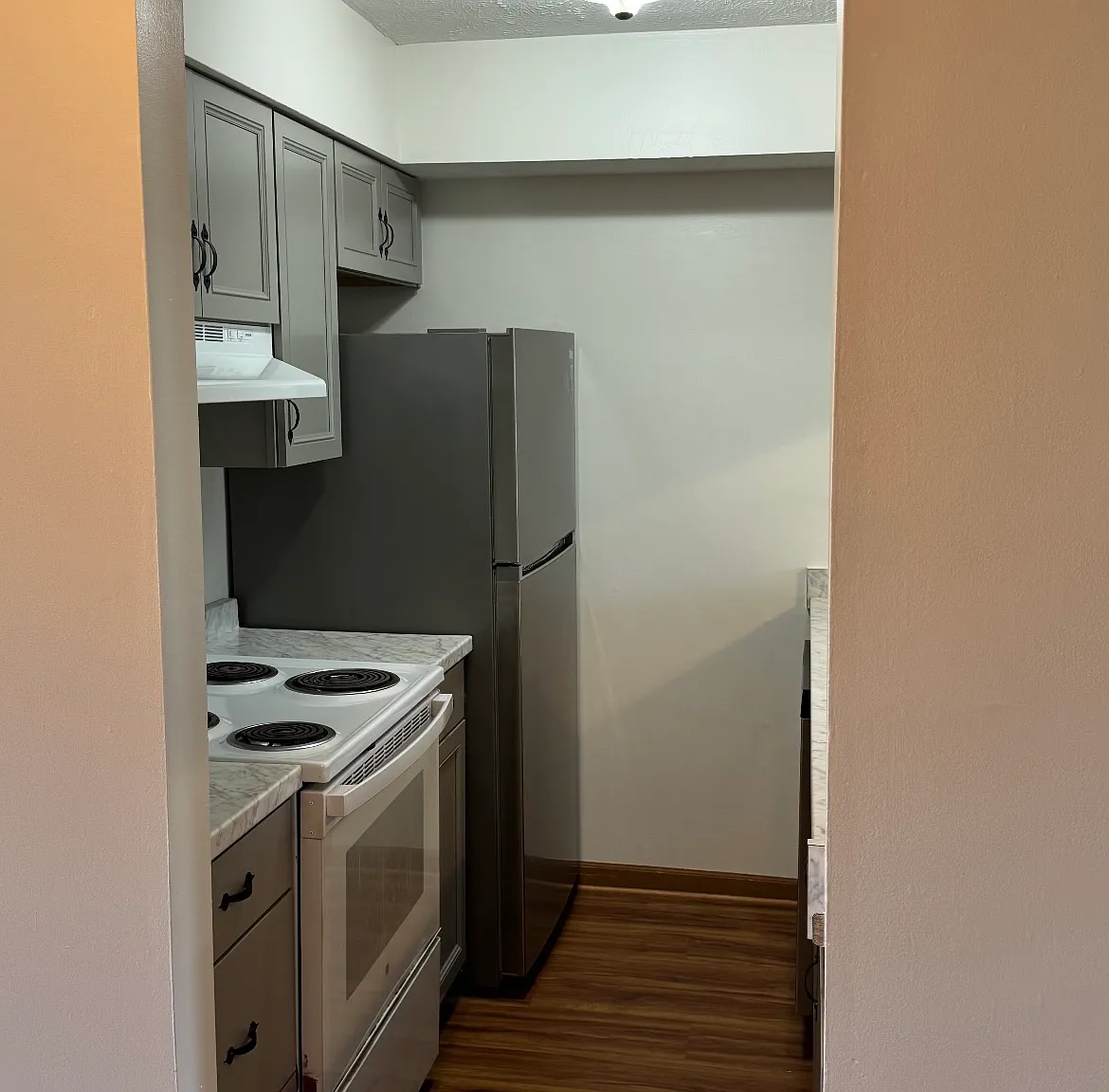 2 bed, 1.5 bath, 1440 sqft, $1,600 — Photo 3