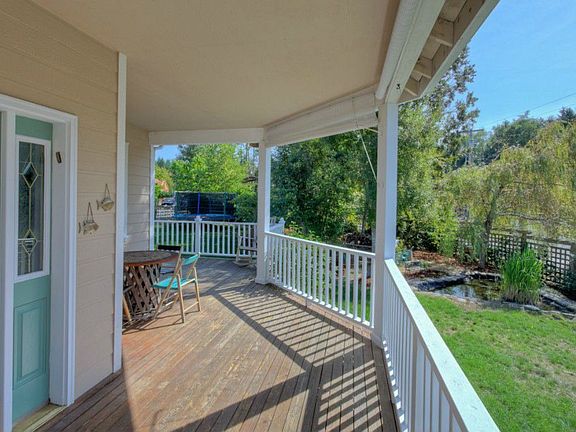 4th image of 1842 NE Virginia Ct