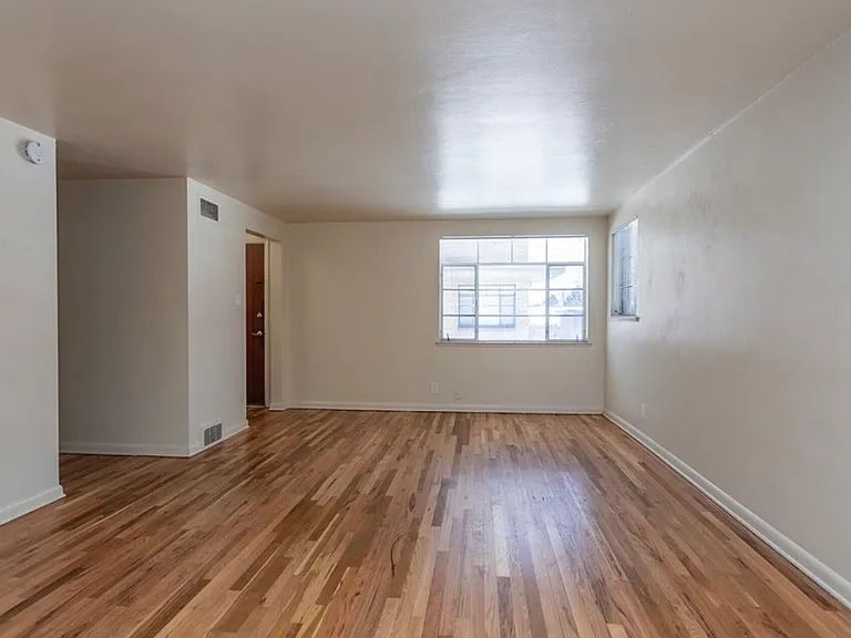 7420 W 10th Ave — Photo 2