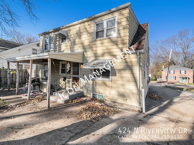424 N Riverview Dr #2 — Photo 20