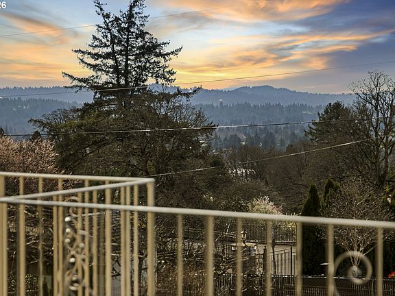 4th image of 10105 SE 96th Ave