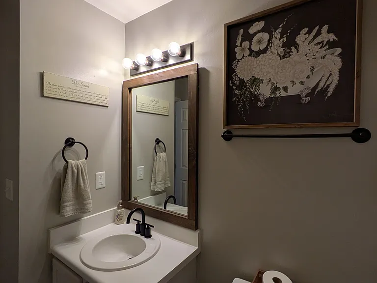 109 Dunn Ave — Photo 23
