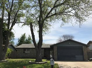 11842 E 64th St S, Broken Arrow, OK 74012