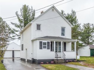 208 Garfield Ave, East Rochester, NY 14445