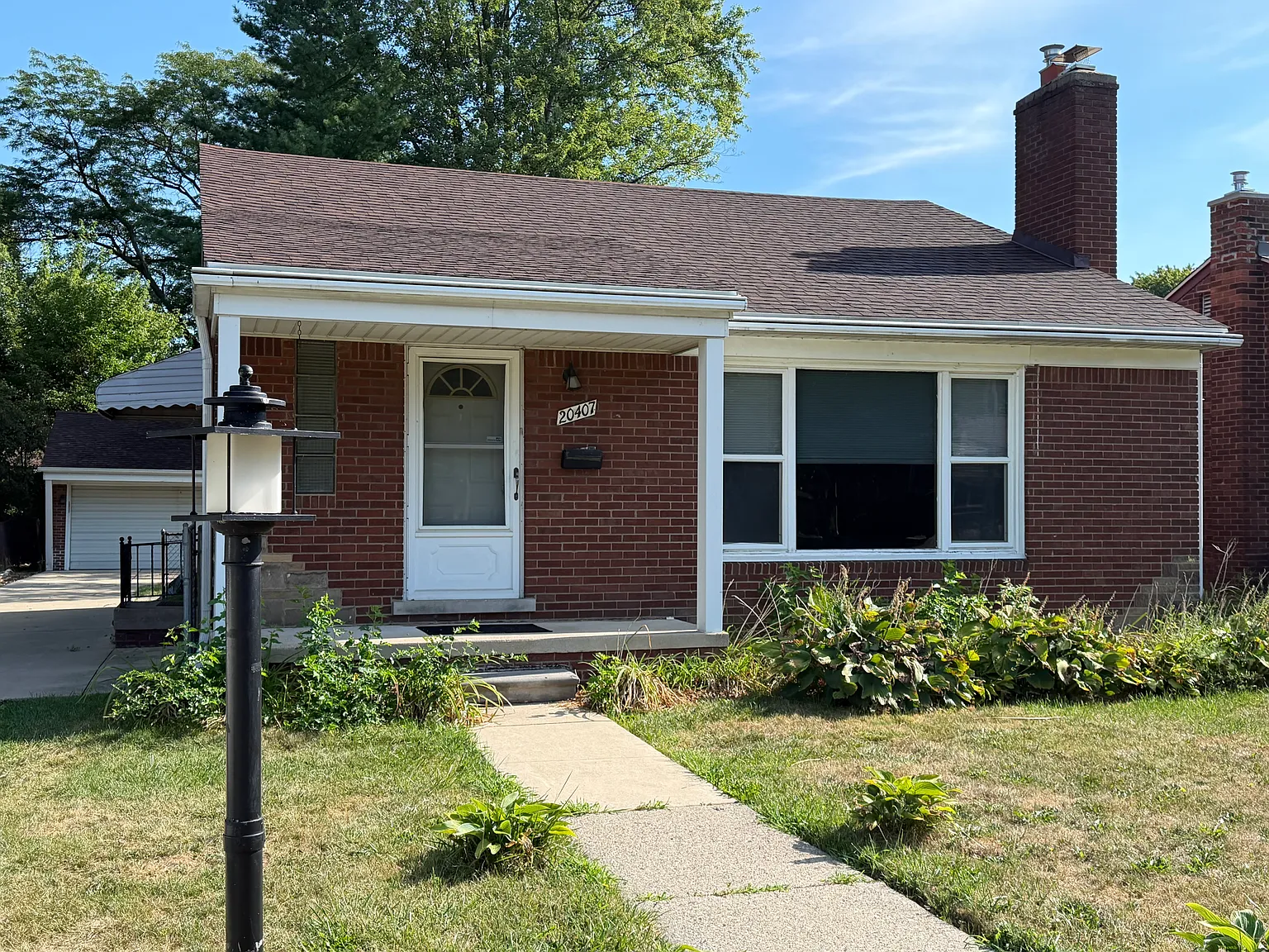 3 bed, 1.5 bath, 1001 sqft, $1,750 — Photo 1
