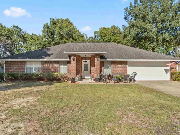 3564 Victory Dr, Pace, FL 32571