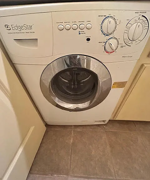 1601 N Bryant St #9 — Photo 6