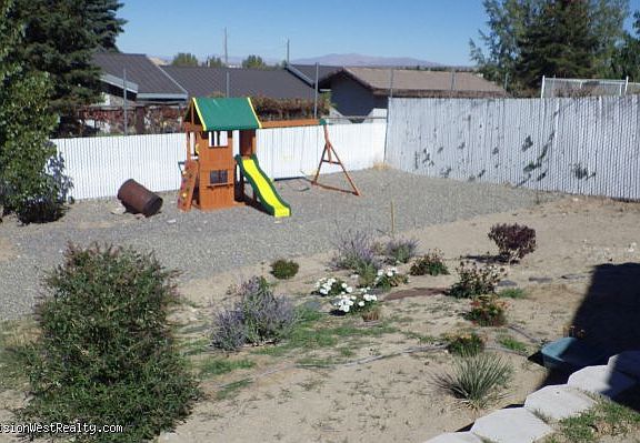4th image of 5097 Schreiner Dr