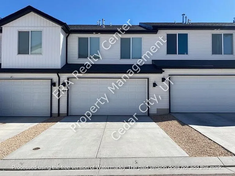 573 S May Dr — Photo 17