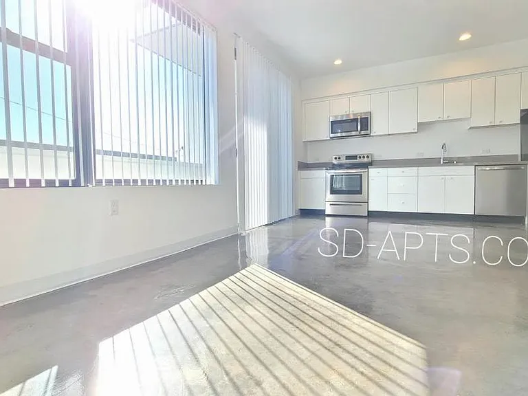 3953 1st Ave #2A — Photo 4