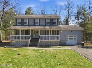 126 Bernadette Dr, Dingmans Ferry, PA