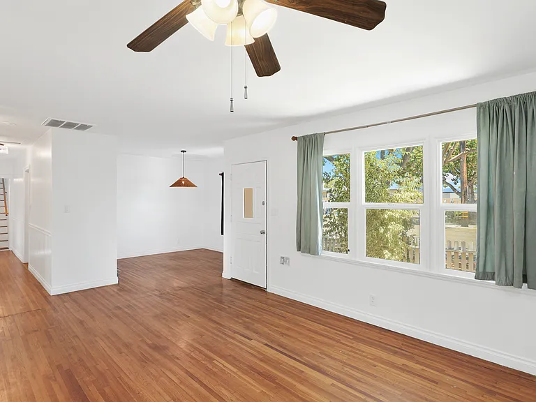 304 S Greengrove Dr — Photo 13