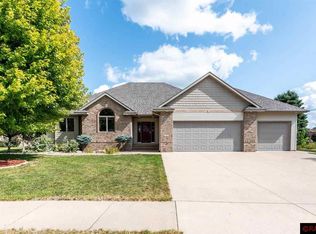 129 Creekside Dr, Mankato, MN 56001