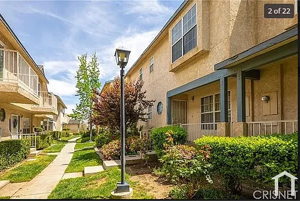 3 bed, 1316 sqft, $2,800 — Photo 2