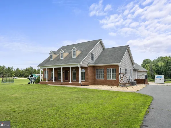 220 Hollywood Farm Rd, Fredericksburg, VA 22405