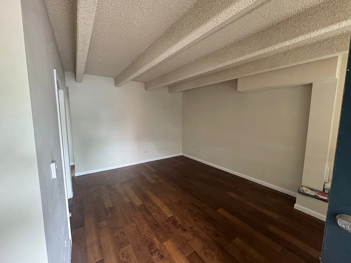 Building Photo - 1371 Xenia St #207
