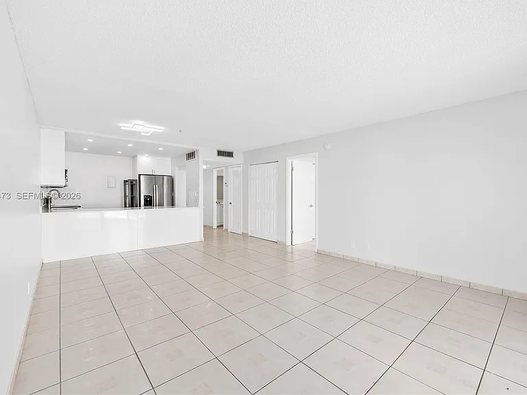 16710 NE 9th Ave #307 — Photo 8