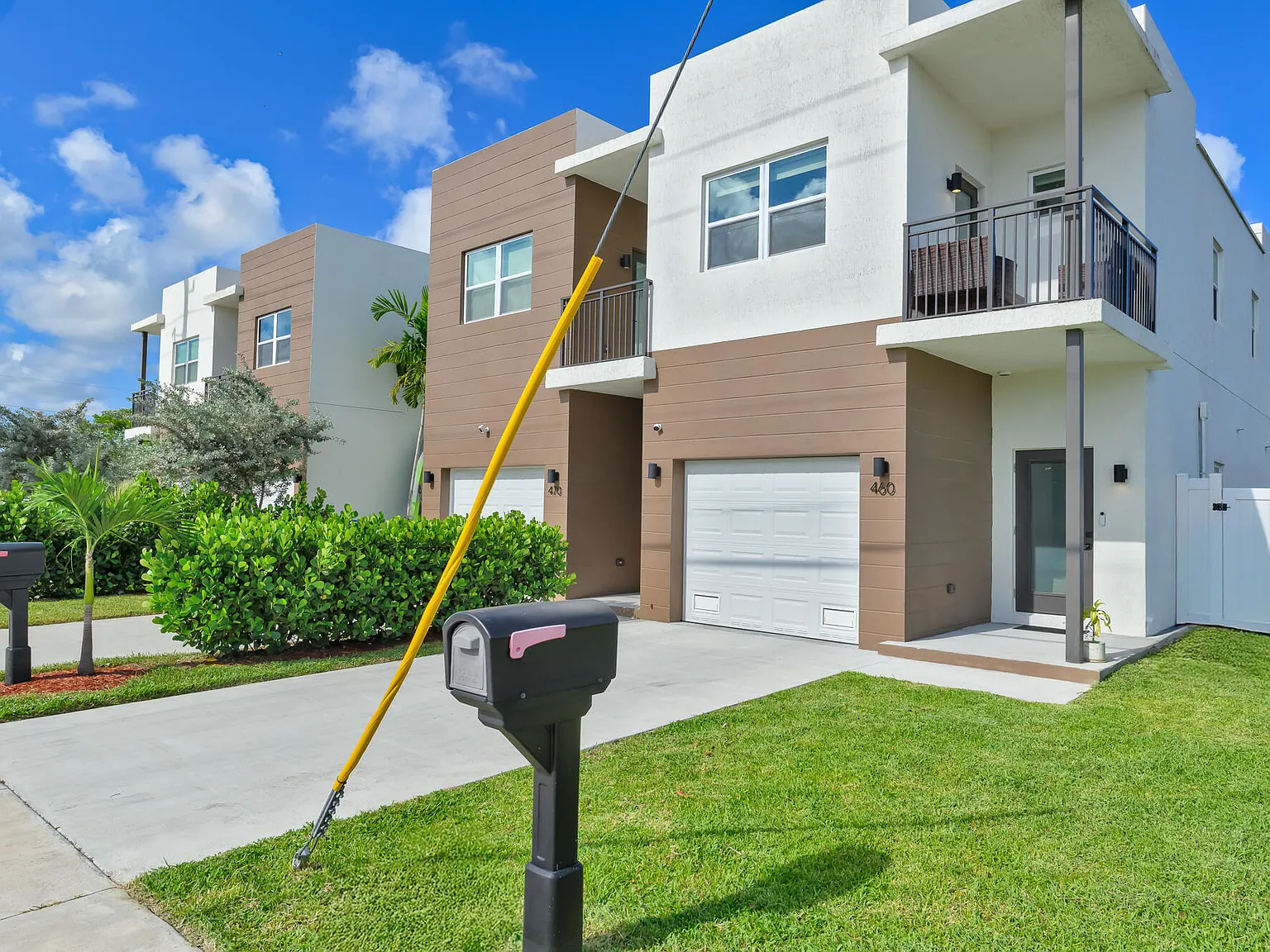 2 bed, 2.5 bath, $3,200 — Photo 2