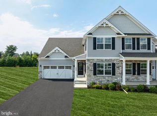 1231 Hershey Ln, Lancaster, PA