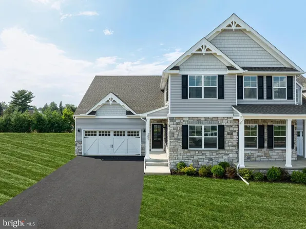 1247 Hershey Ln, Lancaster, PA 17603
