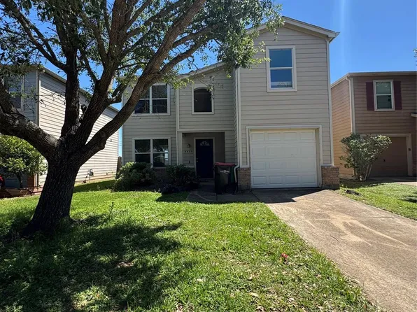 3435 Becker Glen St, Fresno, TX 77545