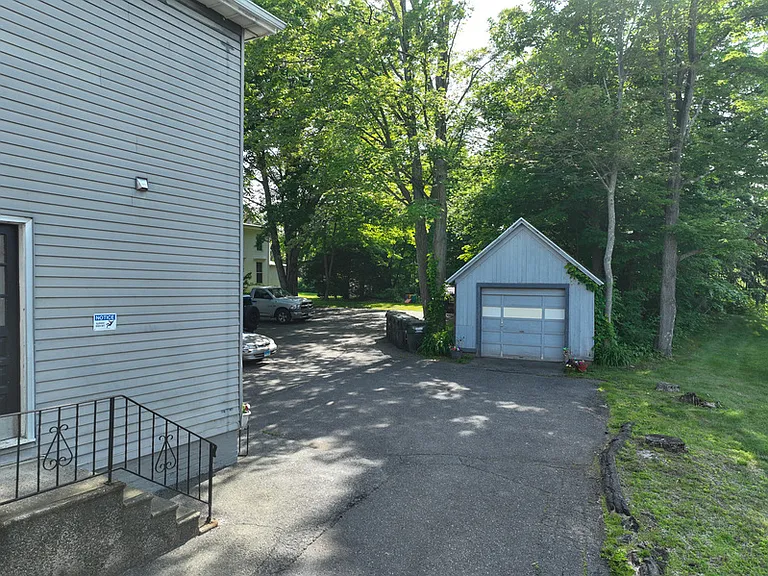 242 N Main St — Photo 6